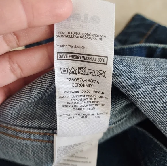 Topshop Full Button Closure Dark Wash Denim Skirt size 30 - Picture 5 of 5